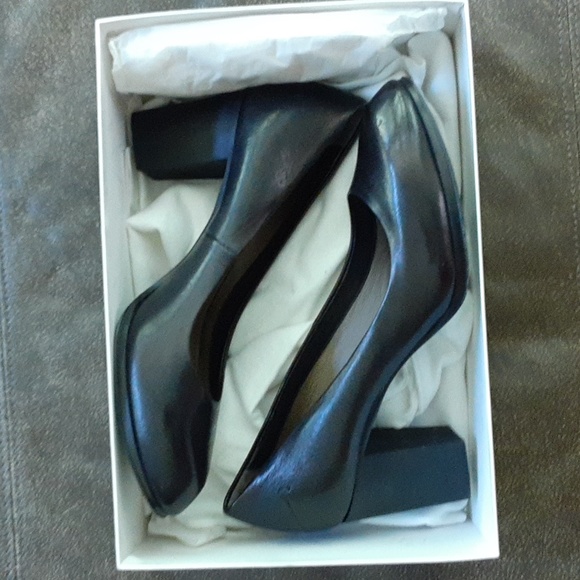 NEW Costume National Heels